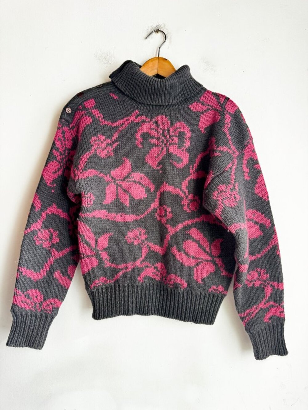 Vintage Woolrich Grey Pink Floral TurtleneckWool Mohair Sweater S